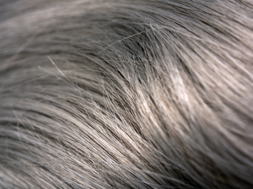 オトナのお悩みも、前向きに楽しむヘアデザインへ